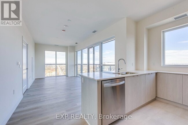 property at 15 Watergarden Dr