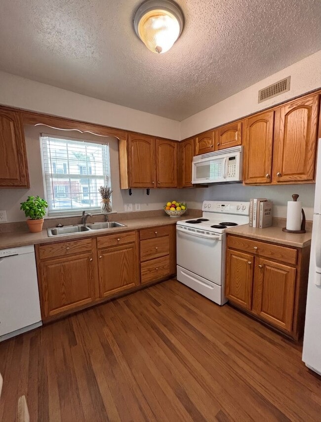 property at 4743 Champion Ct