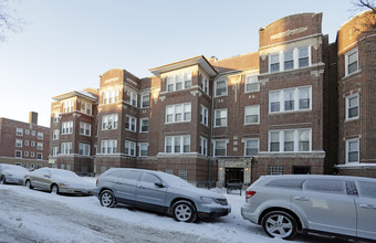 6750 S Merrill Ave in Chicago, IL - Foto de edificio - Building Photo