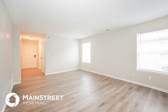 5605 Dollar Forge Dr in Indianapolis, IN - Foto de edificio - Building Photo