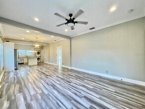 3301 E 25th Ave in Tampa, FL - Building Photo - Building Photo