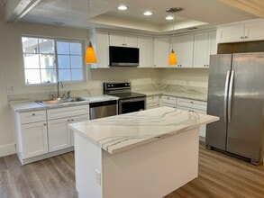 6034 Centurion Cir in Citrus Heights, CA - Building Photo - Building Photo