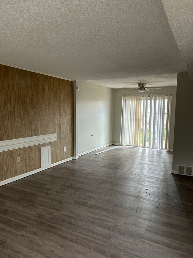 3736 Cambridge Station Dr in Memphis, TN - Building Photo - Building Photo