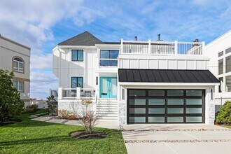 8407 Wellington Ave in Margate City, NJ - Building Photo - Building Photo