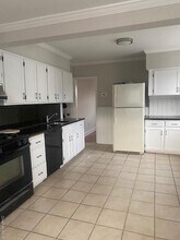 12 Bayview Ave in Bayville, NY - Building Photo - Building Photo