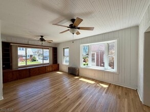 206 Amsterdam Ave in Roselle, NJ - Building Photo - Building Photo