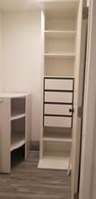 24336 Crestlawn St, Unit J-ADU in Woodland Hills, CA - Building Photo - Building Photo