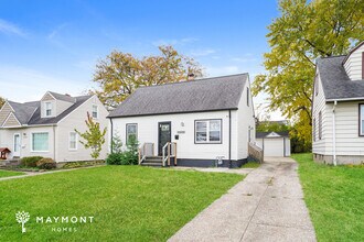 12426 Shady Oak Blvd in Garfield Heights, OH - Building Photo - Building Photo