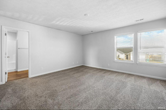6030 Shale Crescent Dr in West Lafayette, IN - Foto de edificio - Building Photo