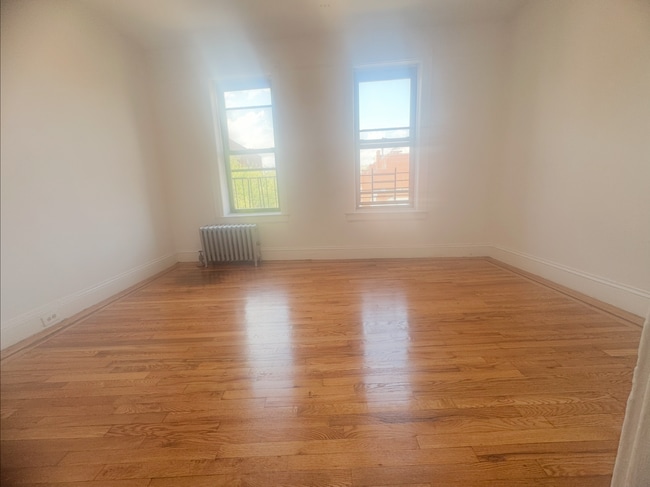 4305 49th St, Unit 2