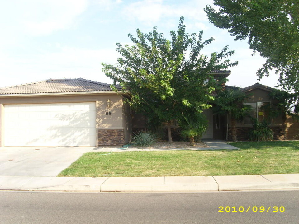 88 Harvest Ln in Washington, UT - Building Photo