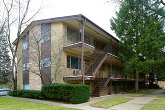 6720 N Central Ave in Chicago, IL - Foto de edificio - Building Photo