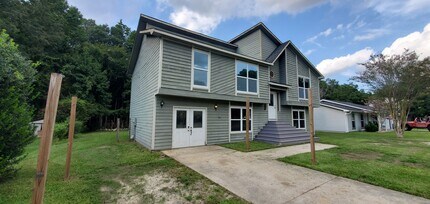 7819 Peppercorn Ln in North Charleston, SC - Building Photo - Building Photo