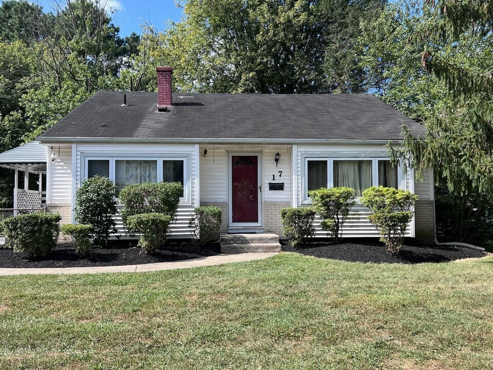 17 Todd Ln in Newark, DE - Foto de edificio