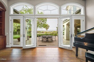 3243 Calle De Debesa in Camarillo, CA - Building Photo - Building Photo