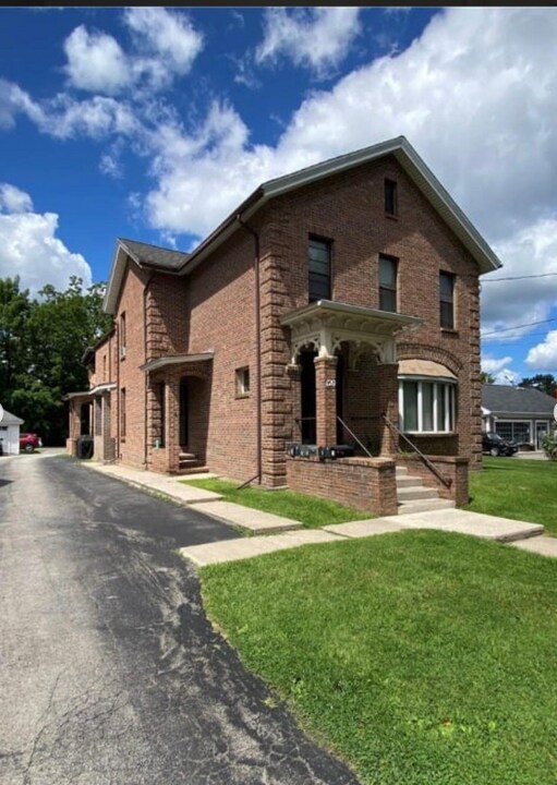 120 N Main St in Fairport, NY - Building Photo
