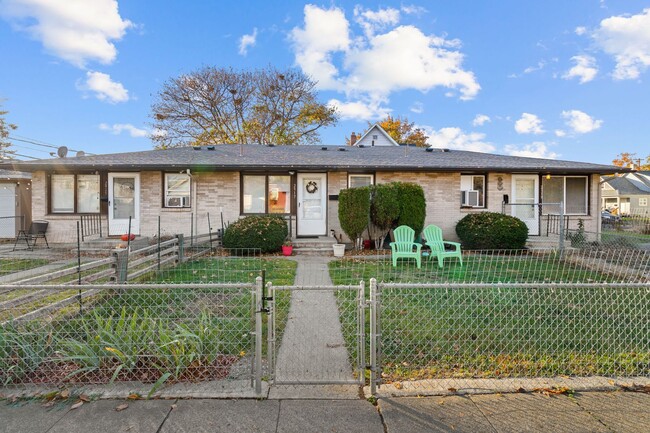 property at 2915 N Lincoln St