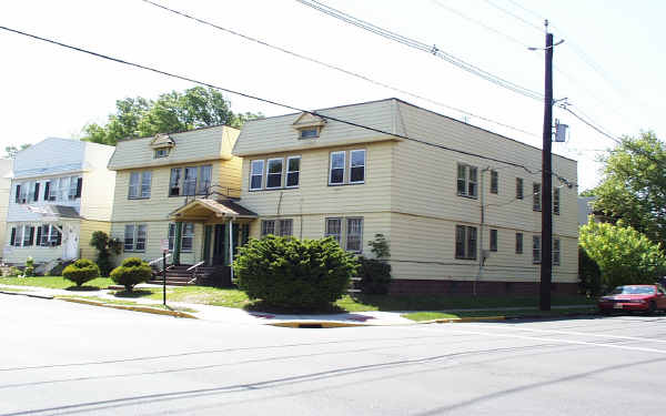 960-962 Grove St in Elizabeth, NJ - Building Photo - Building Photo