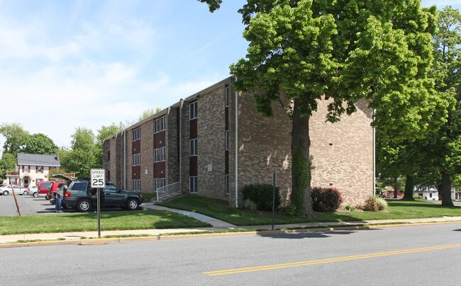 Bayeux Villas in Havre De Grace, MD - Foto de edificio - Building Photo