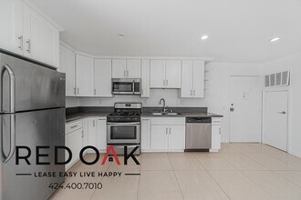 3540 Fletcher Dr in Los Angeles, CA - Building Photo - Building Photo