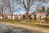 Building Photo - Park Hill Apartamentos in Denver, Colorado