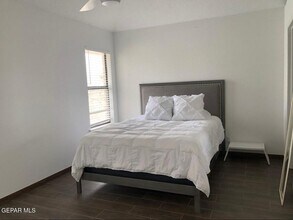 4705 Loma Grande Dr in El Paso, TX - Building Photo - Building Photo
