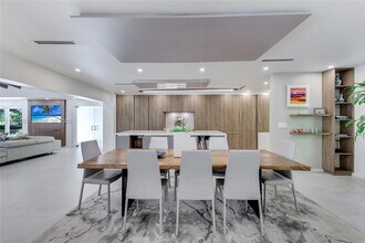 4144 Pinta Ct in Coral Gables, FL - Building Photo - Building Photo