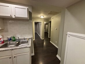 653 S 69th St, Unit C in Milwaukee, WI - Building Photo - Building Photo