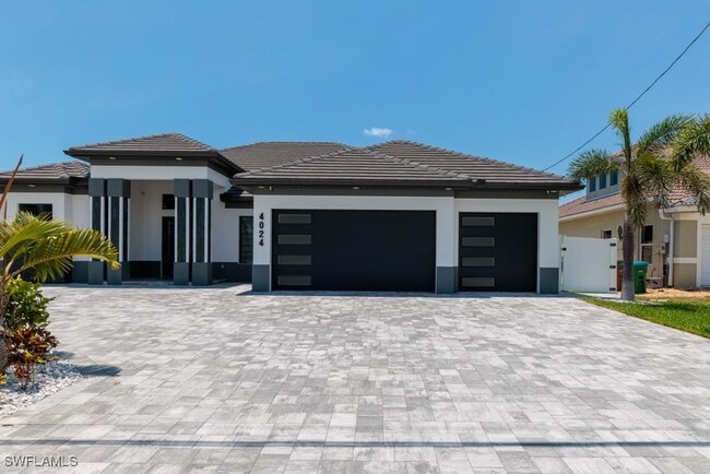 property at 4024 Chiquita Blvd S