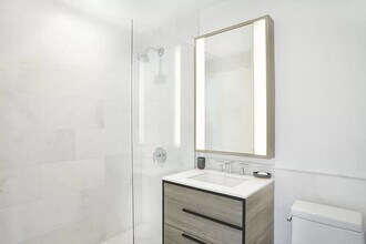 264 Webster Ave in Brooklyn, NY - Building Photo - Building Photo