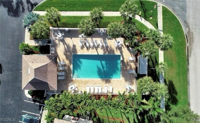 property at 850 Elkhorn Ct