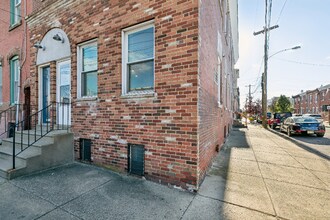 2602 E Lehigh Ave, Unit 2 in Philadelphia, PA - Building Photo - Building Photo