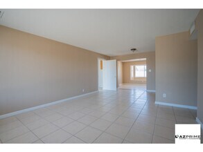 9018 W Turney Ave in Phoenix, AZ - Building Photo - Building Photo