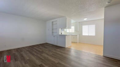 2609-2615 Fairmount Ave in San Diego, CA - Building Photo - Interior Photo