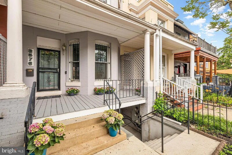 3576 13th St NW in Washington, DC - Building Photo