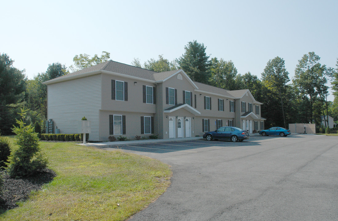 2364 Curry Rd in Schdy, NY - Foto de edificio