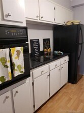 893 Farmington Ave in West Hartford, CT - Building Photo - Building Photo