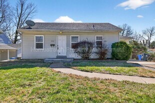 1260 St Marie St in Florissant, MO - Building Photo