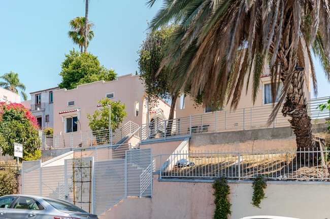 268 4/6 S Coronado St in Los Angeles, CA - Building Photo - Building Photo