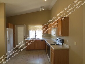606 W Colt Rd in Chandler, AZ - Building Photo - Building Photo