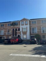 7250 NW 177th St in Hialeah, FL - Building Photo