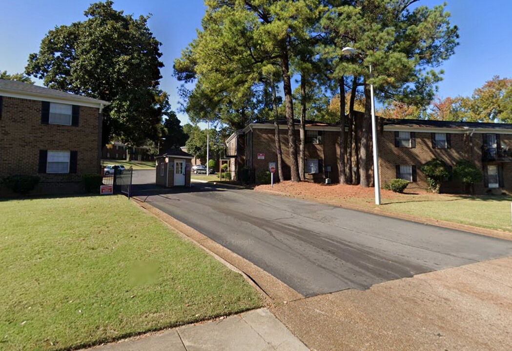 Hickory Hills in Memphis, TN - Foto de edificio