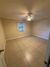 724 Moffett St in Hallandale Beach, FL - Building Photo - Building Photo