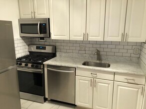 1301 20th St NW, Unit Studio#116 in Washington, DC - Building Photo - Building Photo
