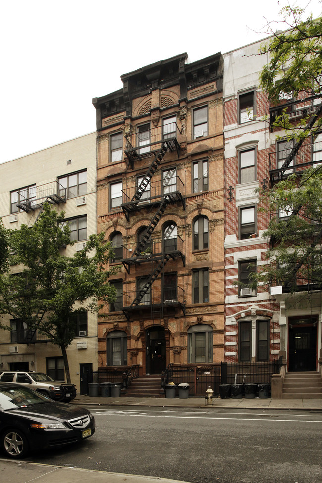 229 E Tenth St in New York, NY - Foto de edificio - Building Photo