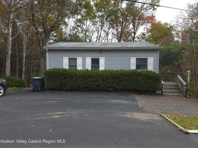 property at 1540 Sawkill Rd
