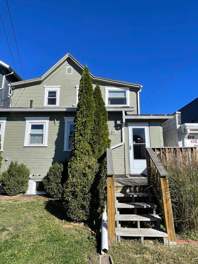 property at 263 W Main St