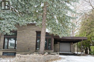 23 Palomino Crescent in Toronto, ON - Building Photo