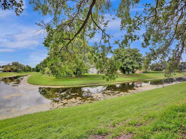 10193 N Military Trl in West Palm Beach, FL - Building Photo - Building Photo