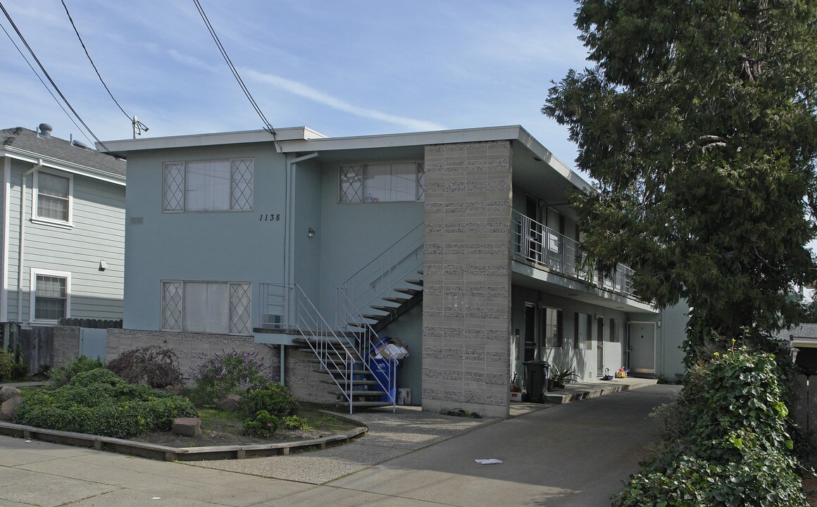 1140 E Regent St in Alameda, CA - Building Photo